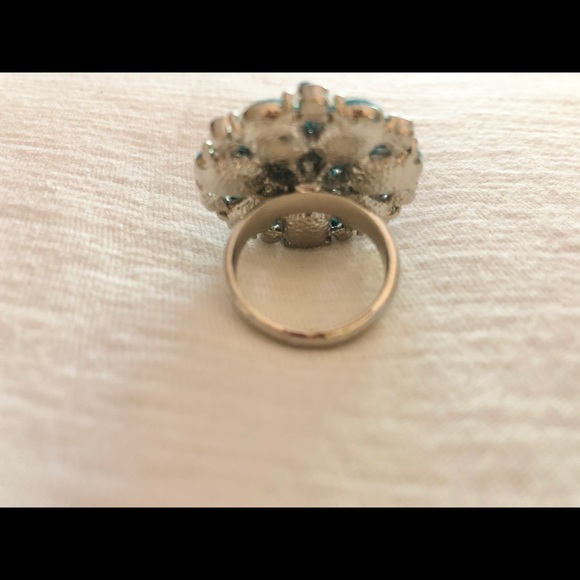 Turquoise ring - Picture 2 of 3